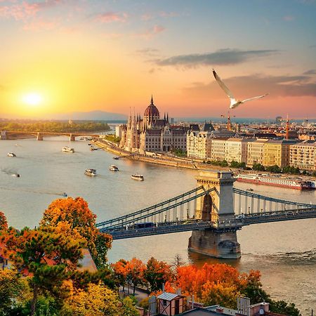 Trip And Hop Leilighet Budapest Eksteriør bilde